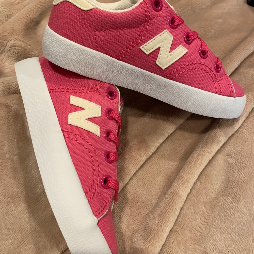New Balance Girls Shoes